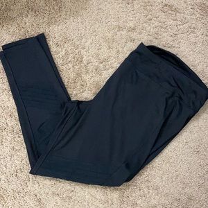 Plus size active leggings
